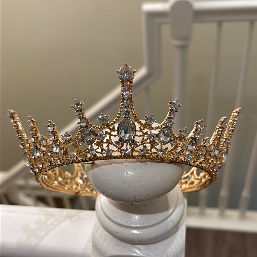 Bridal / Queen / Princess Gold Crystal Embellished Tiara